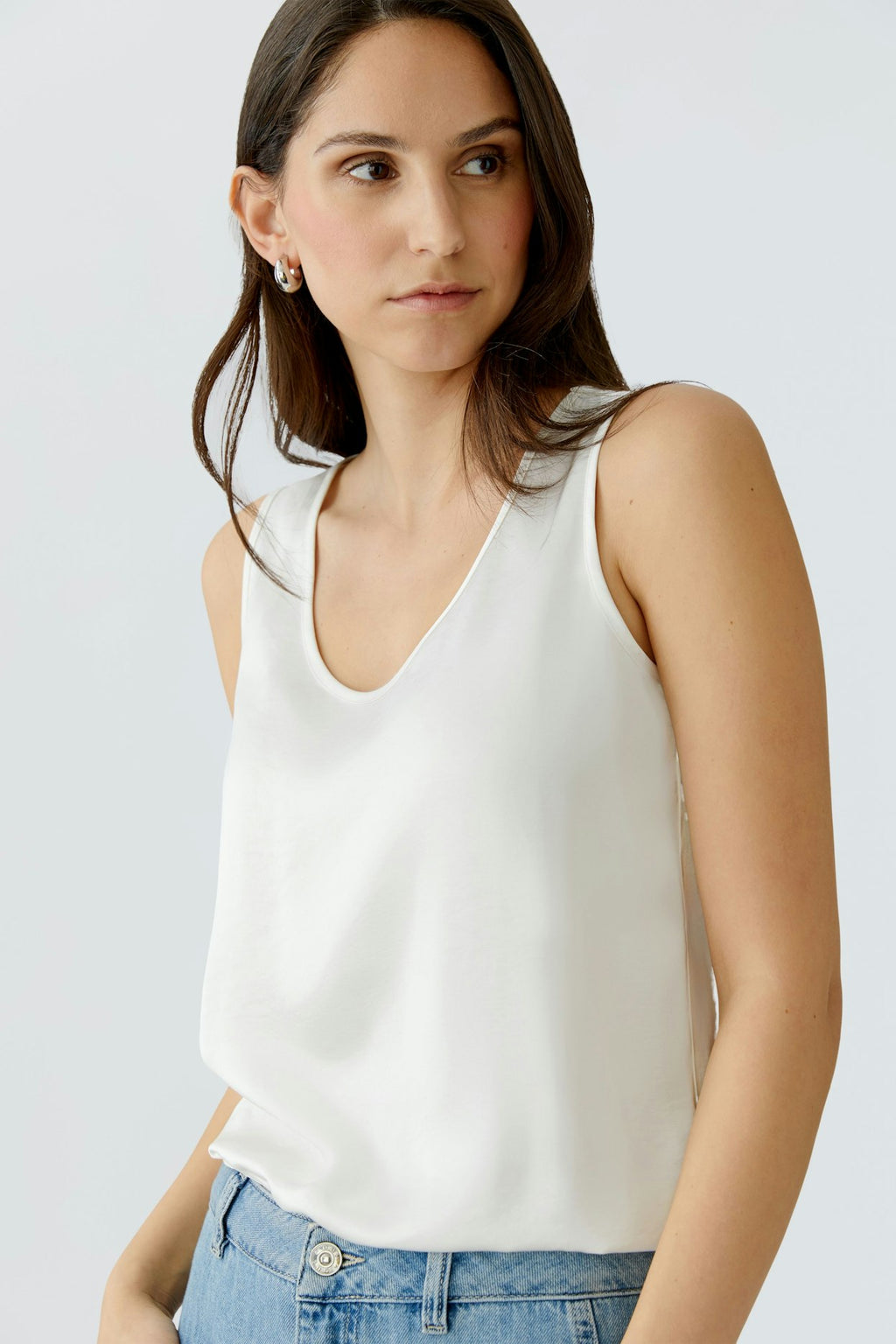 Oui 96800 Off White Simple Sleeveless Tank Top