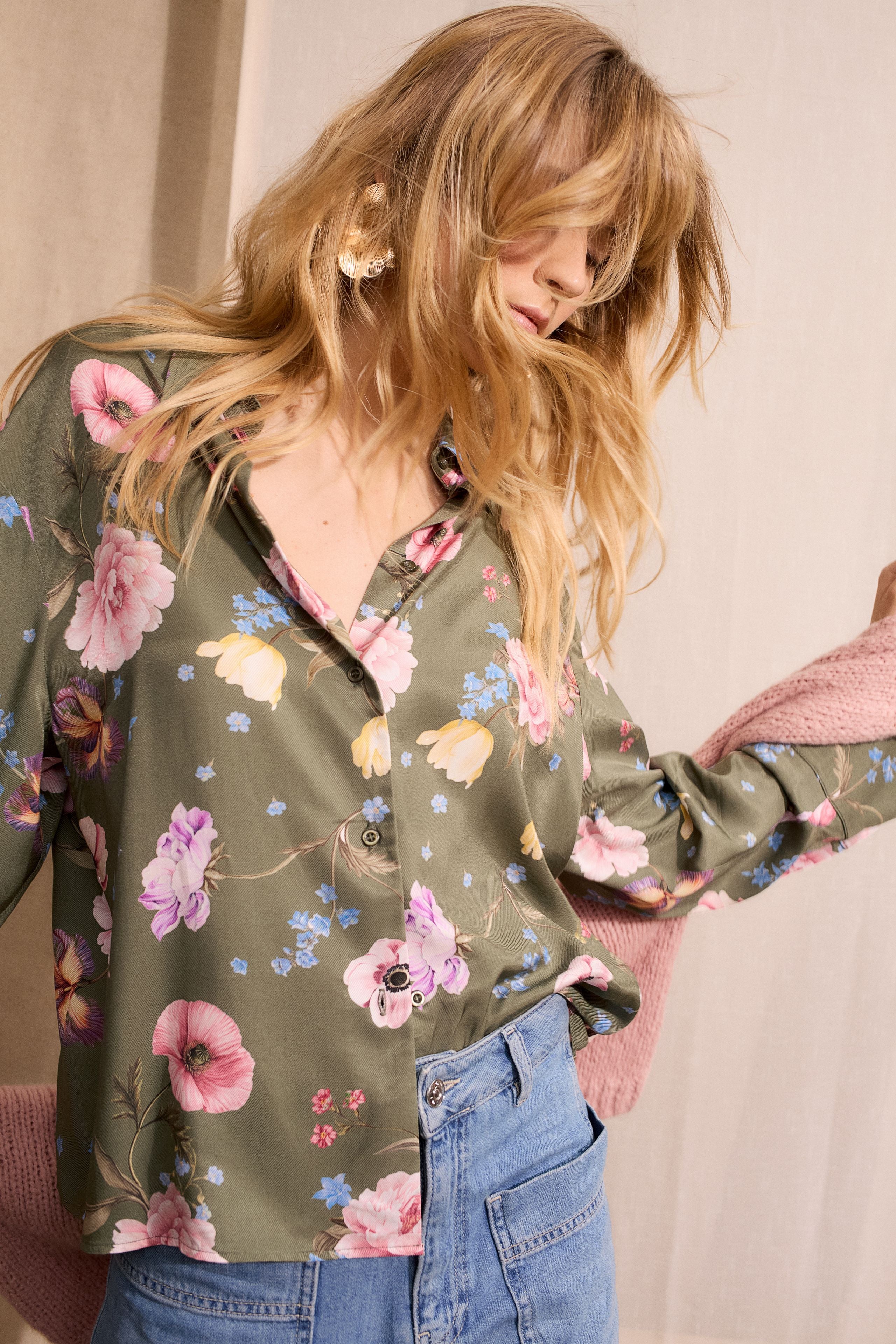 Oui 96722 Khaki And Ref Floral Printed Shirt