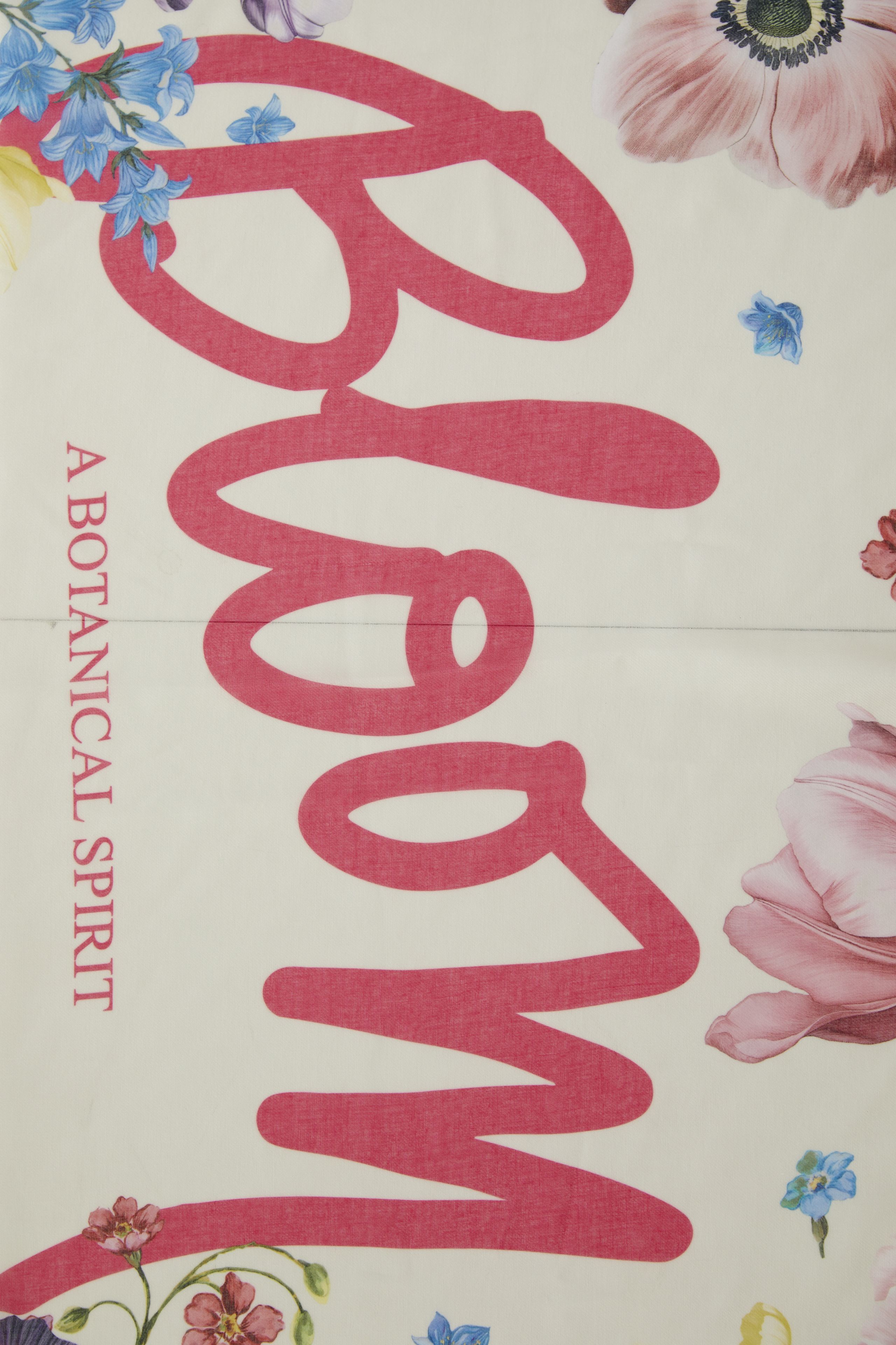 Oui 96807 Rose and Red Floral Satin Scarf