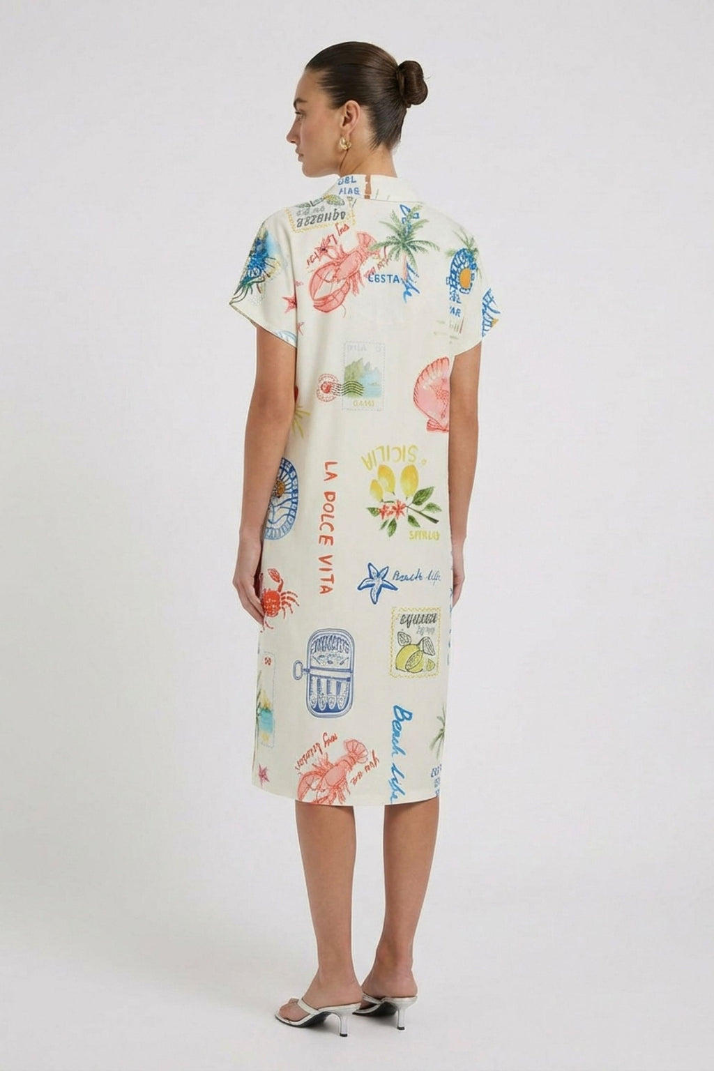 Oui 98847 Holiday Multi Color Print Mid Length Dress With Short Sleeves And A Collar