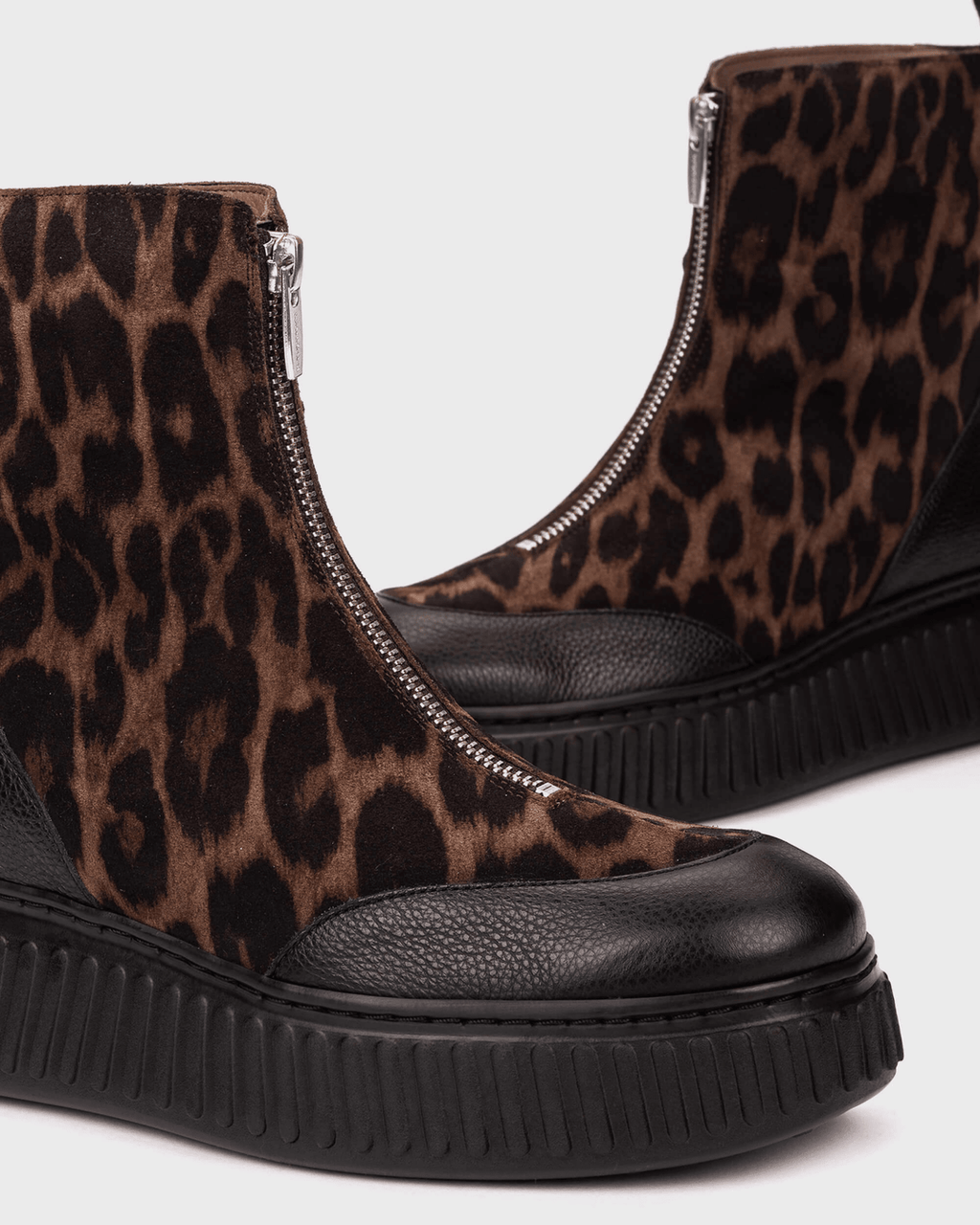Wonders A-5202 Wild / Negro Zanzibar Animal Print Shoes
