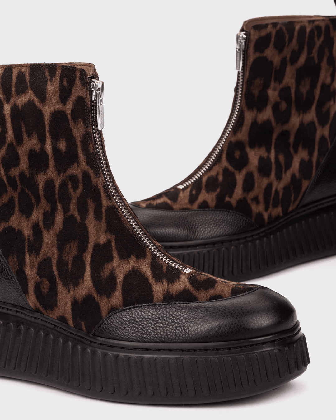 Wonders A-5202 Wild / Negro Zanzibar Animal Print Shoes