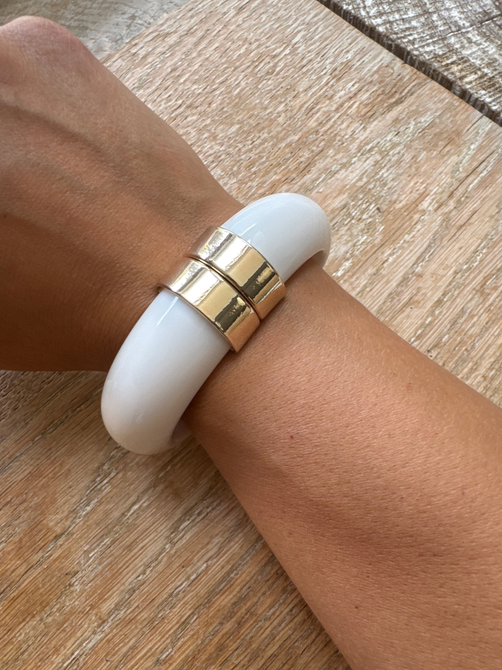 Envy 4716 Chunky Hingeed Bangle Bracelet