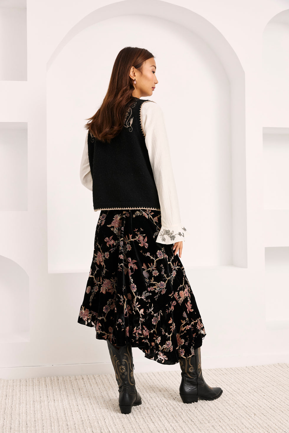 Nekane FF.ASTRI Velvet Black Floral Print Skirt With Flounced Hem