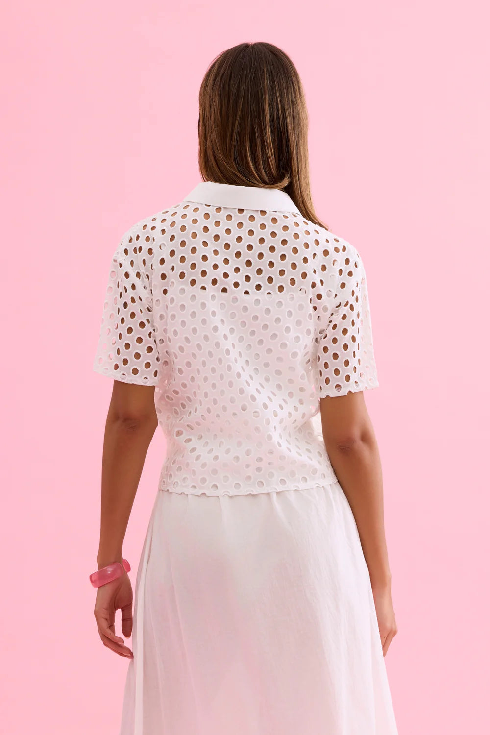 Leo & Ugo JE924 White Cotton Short Sleeved Top With Small Gold Starfish Buttons