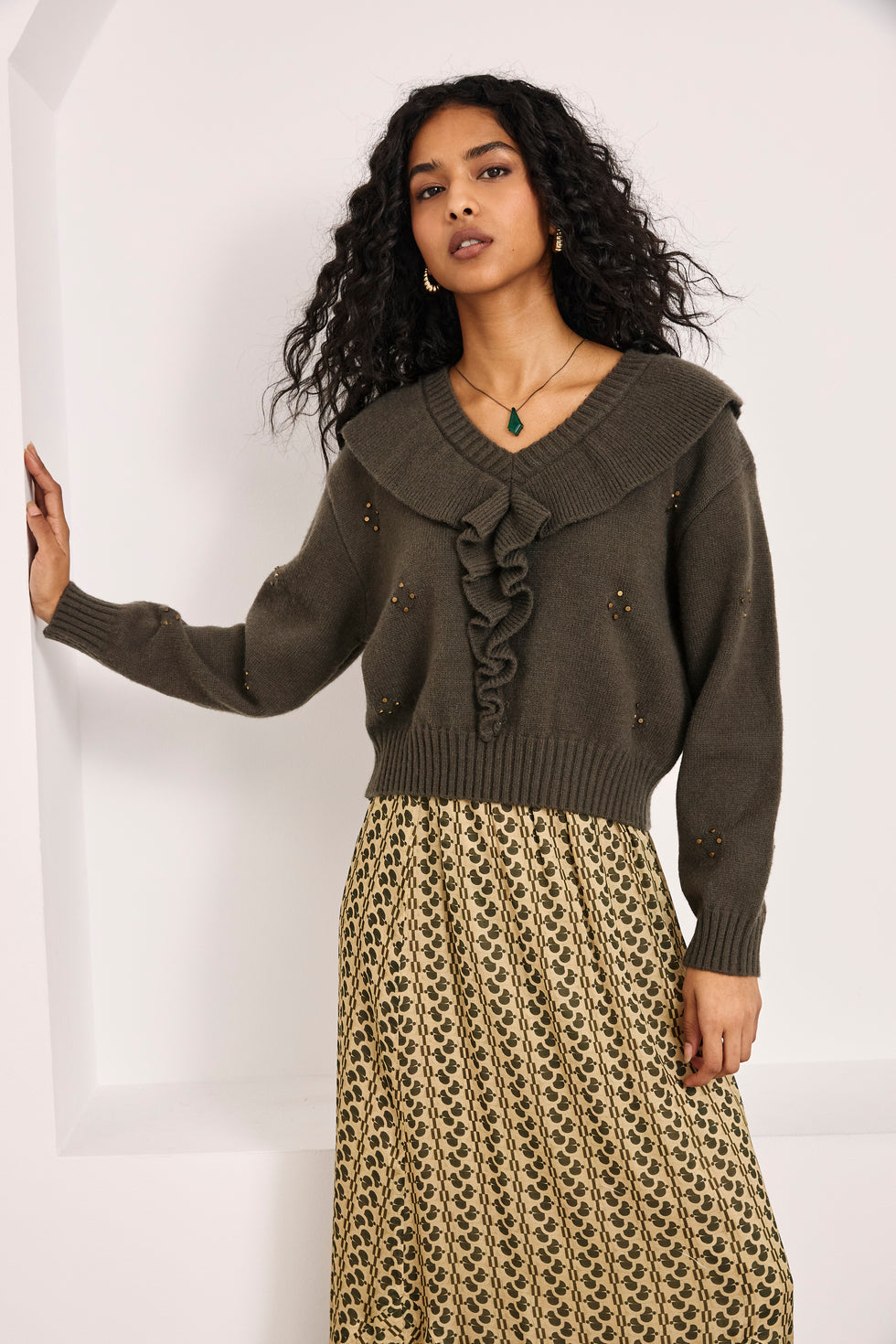 Nekane NM.RUMO Green Jumper With Decorative Detalis And Ruffle
