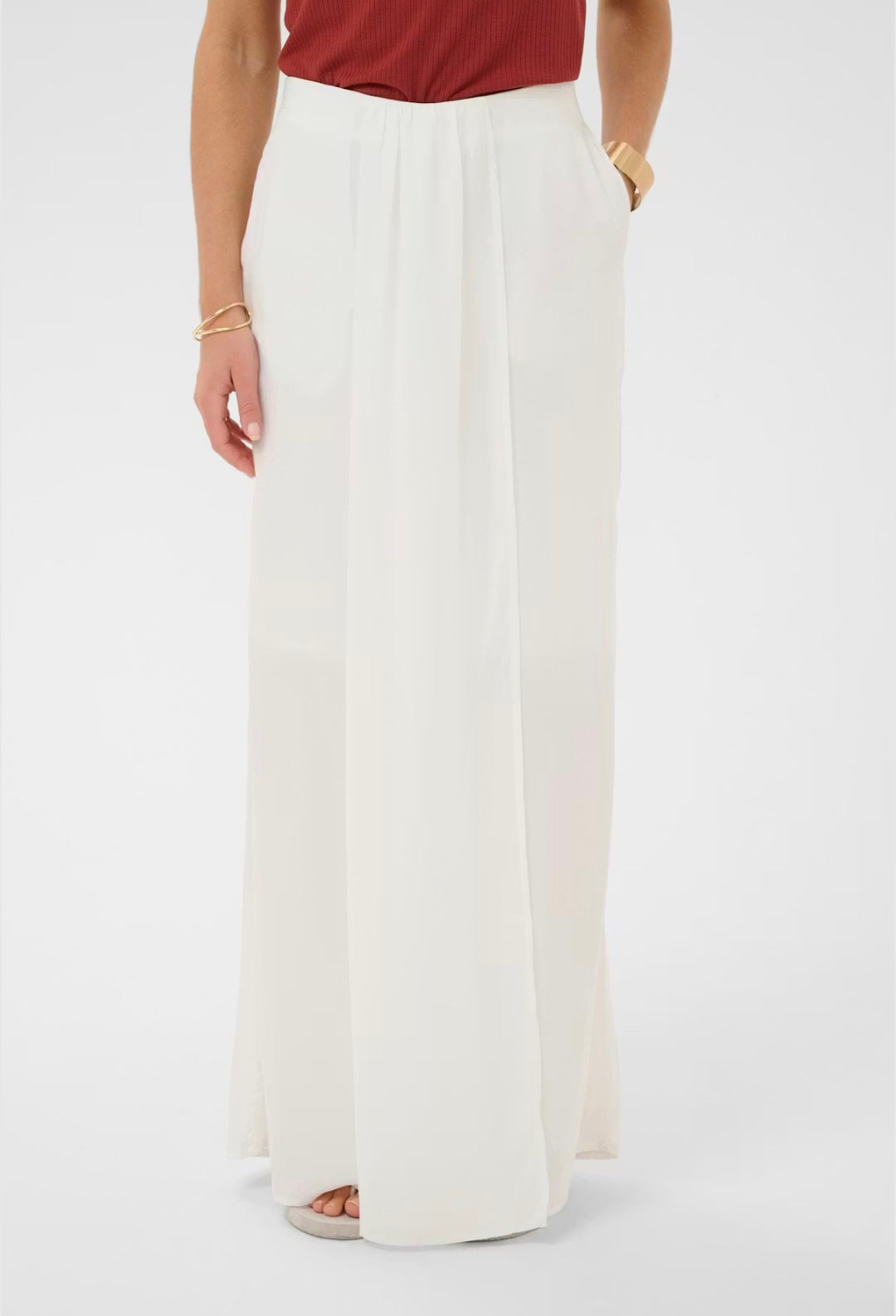 Cream 10615042 Snow White Embroidery Trouser