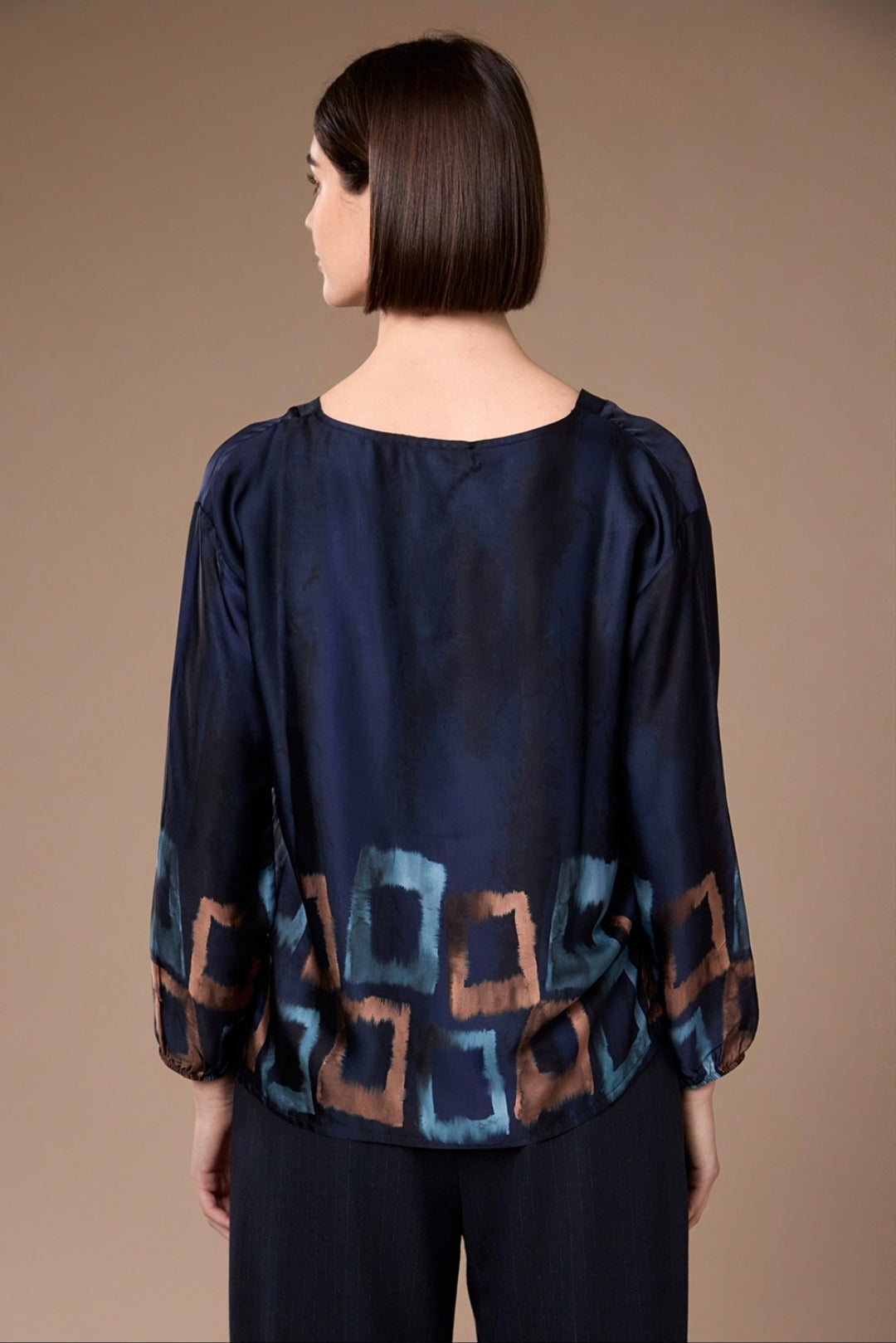 Peruzzi 156 Navy Square Printed Smart Top
