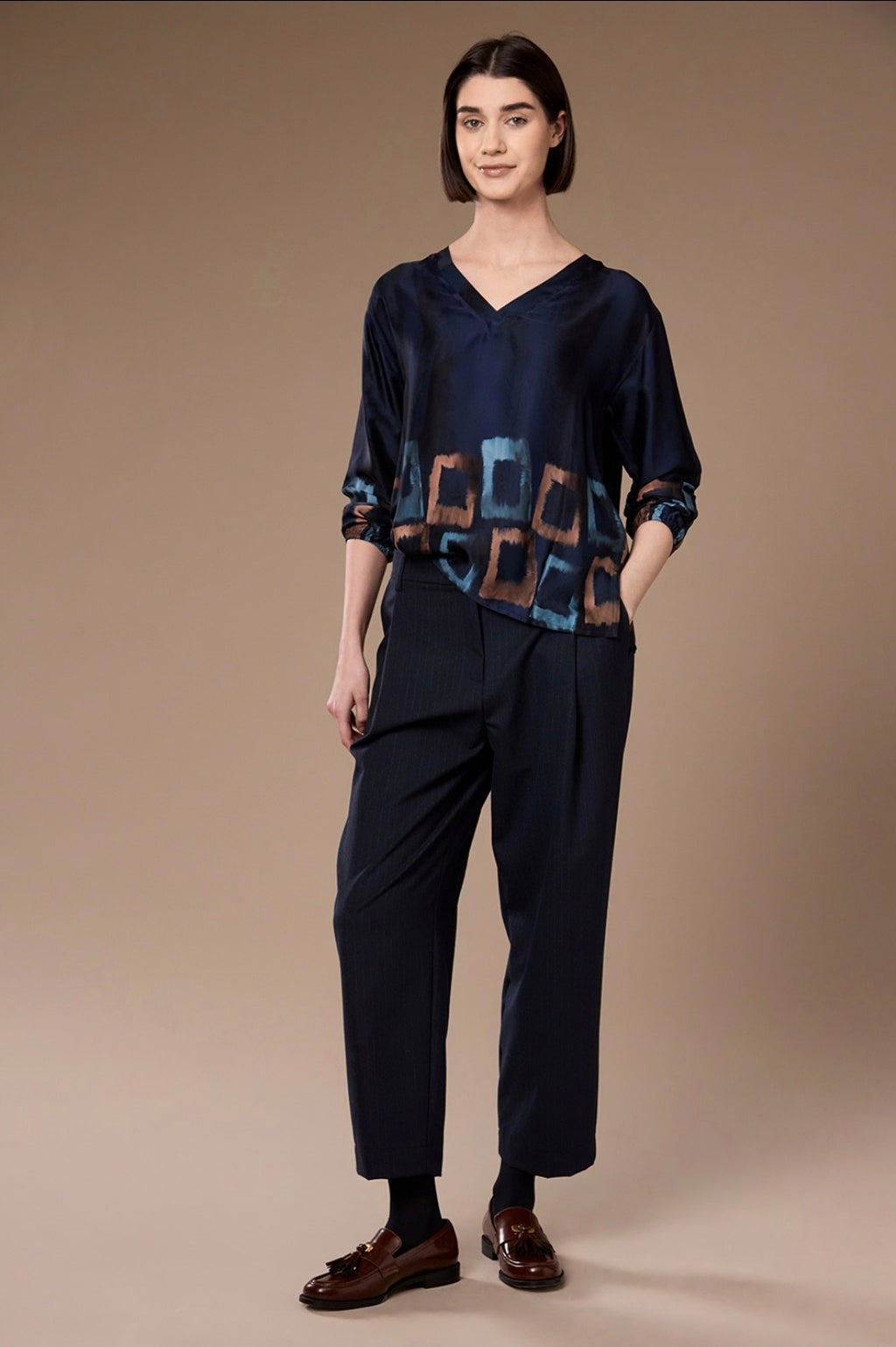 Peruzzi 156 Navy Square Printed Smart Top