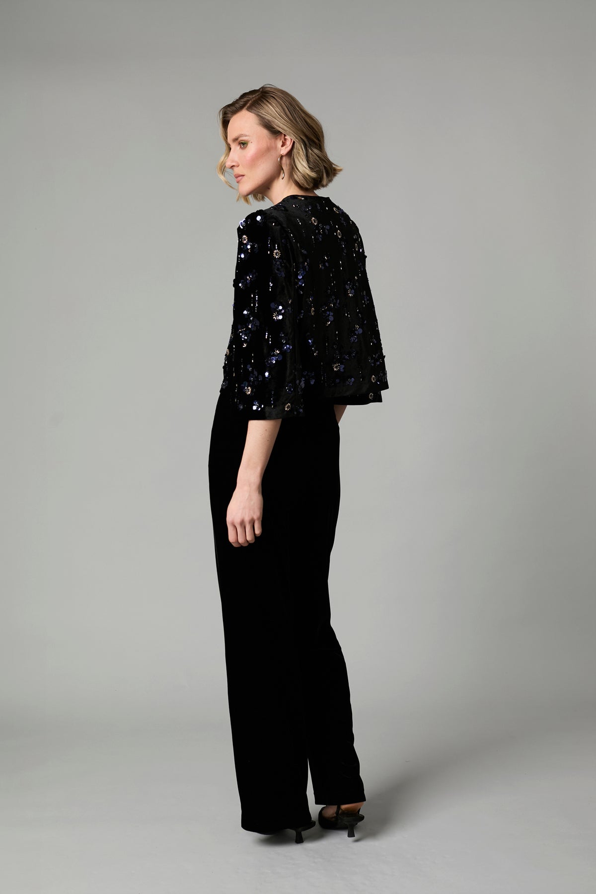 Fee G Black Velvet Cropped Jacket With Sequins 602G/161