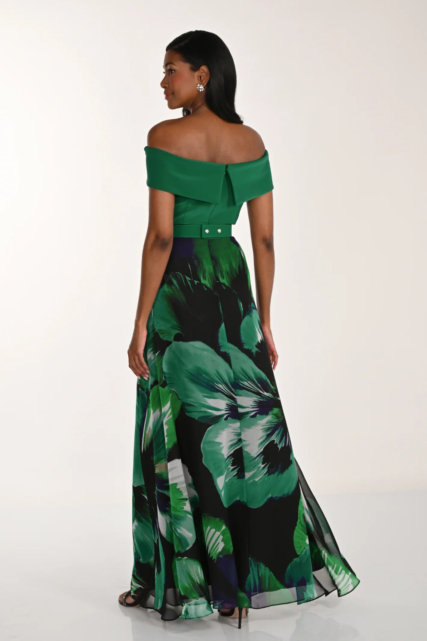 Frank Lyman 268266 Forest Green Printed Off-Shoulder Maxi Dress No55 Boutique Frank Lyman 268266 Forest Green Printed Off-Shoulder Maxi Dress No55 Boutique