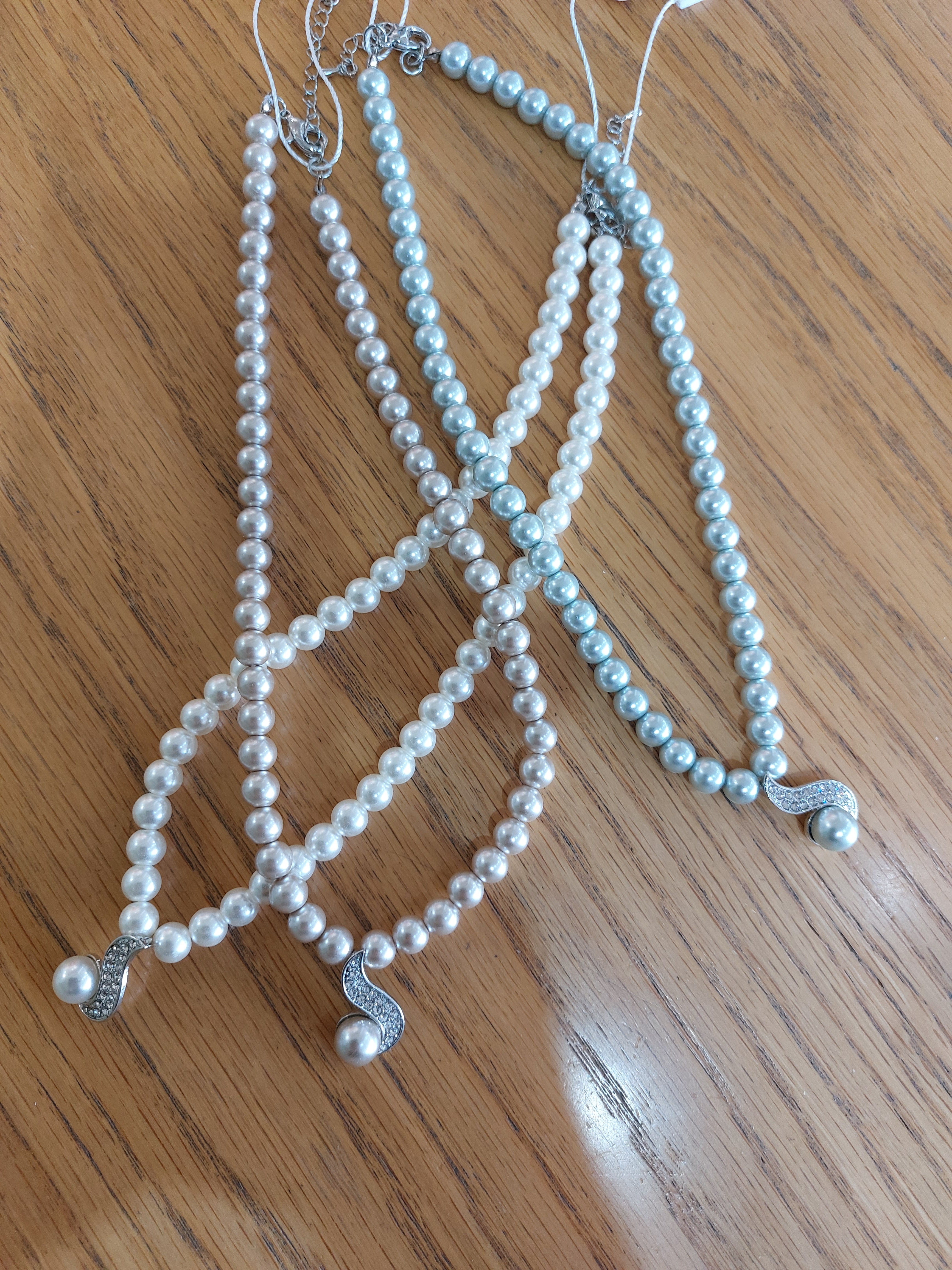 Nouvelle - Pearl with swirl drop - Martha V 