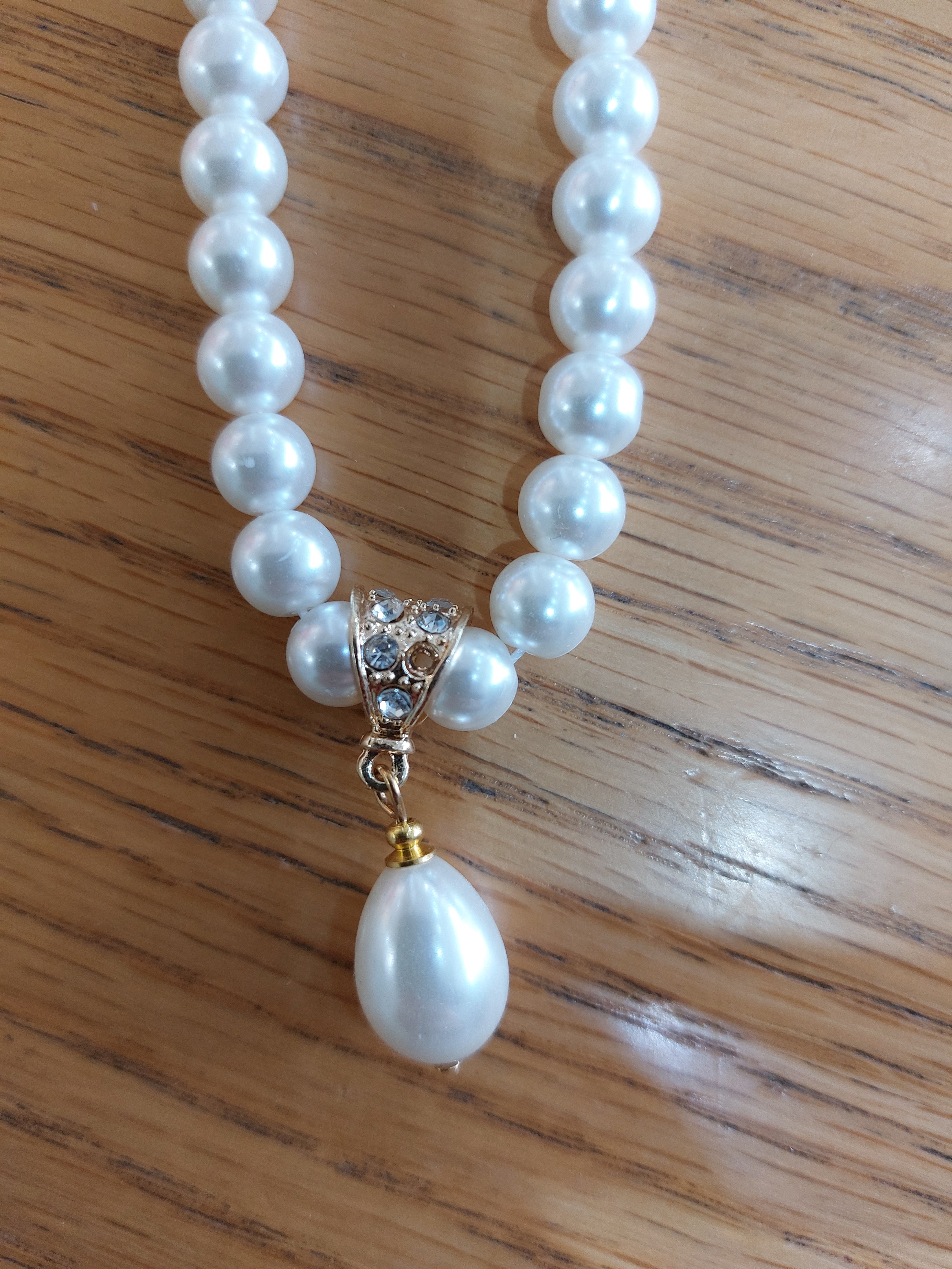 Nouvelle - Pearl Drop necklace - Martha V 
